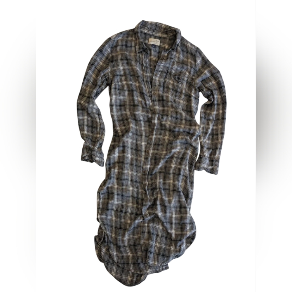 Universal Thread Gray Plaid Button Down Shirt - image 1